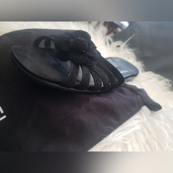 💎CHANEL CAMELLIA FLOWER BLACK LEATHER SANDALS | SIZE EU 36 US 6 - Picture 11 of 12